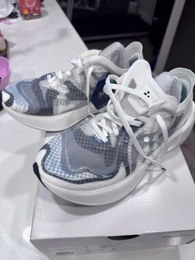 Craft Nordlite Carbon Speed Women’s US 8 Carbon Plate Running Shoe